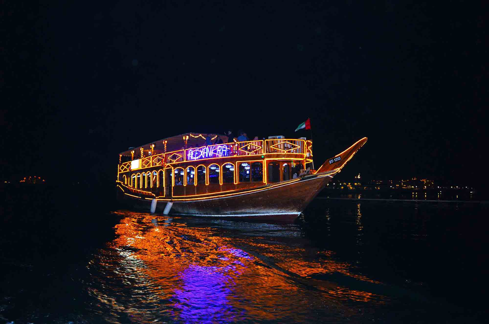 dinner cruise creek dubai