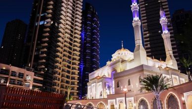 Masjid Al Rahim Night view In Dubai Marina